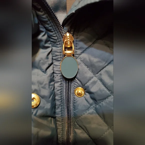 21. NWT Tahari Quilted Jacket - Picture 5 of 13